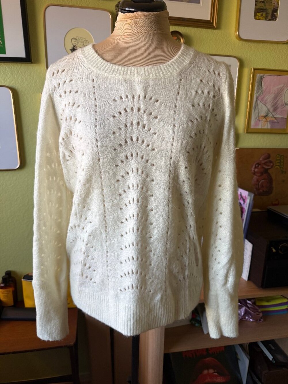 Gap Ivory Pointelle Knit Crewneck Sweater, Fuzzy Fan Stitch, Size M